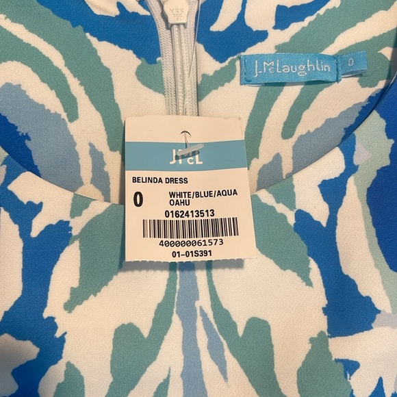 New! J. McLaughlin Belinda Dress Blue Floral. NWT in Size 0. - Picture 9 of 10